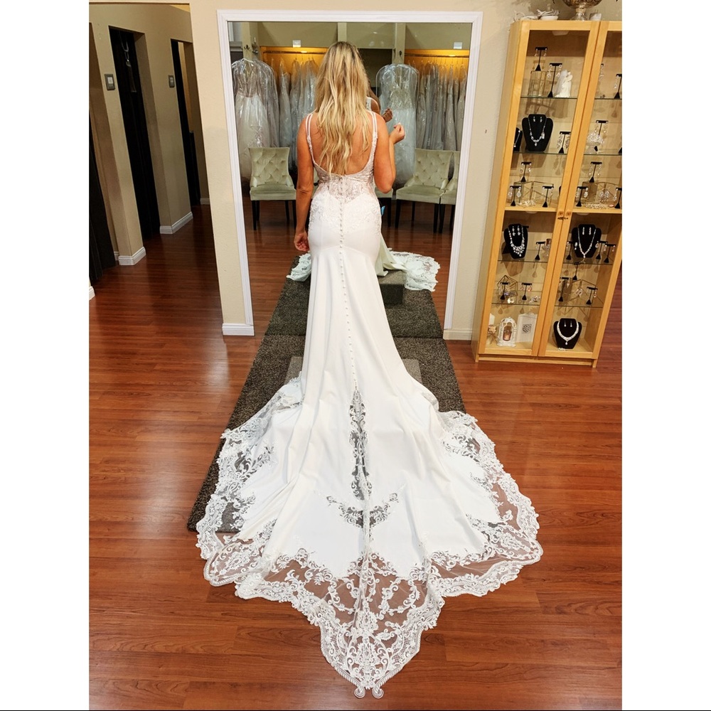 NEW Wedding Dress - Picture 2 of 2